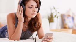 25 Beautiful Memorial Slideshow Songs to Honour a Loved One
